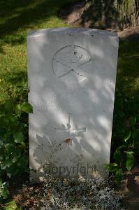 Dozinghem Military Cemetery - Scott, James